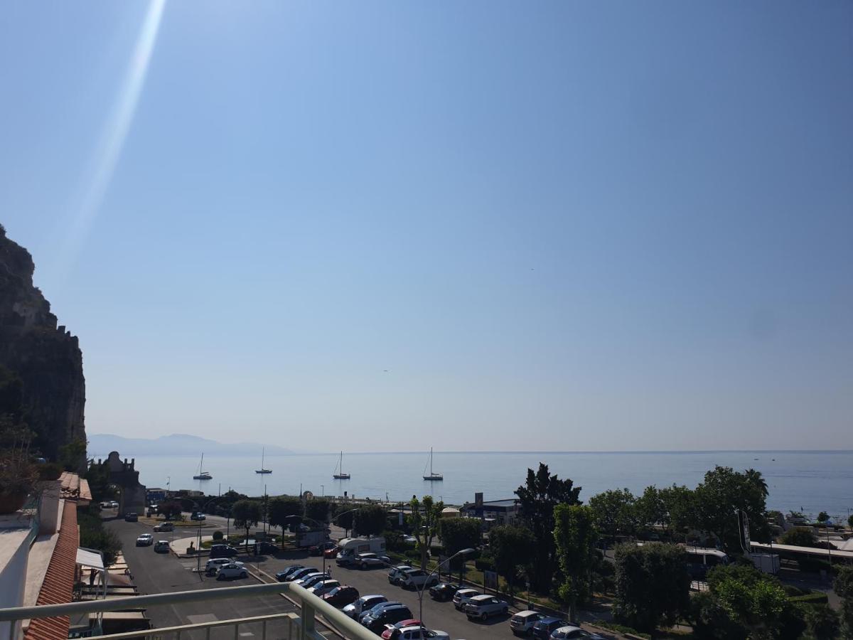 Reale Apartments Terracina Exteriér fotografie